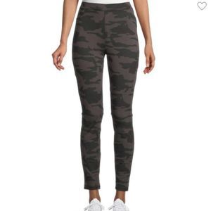 BRAND NEW SEALED SANCTUARY Camo Leggings